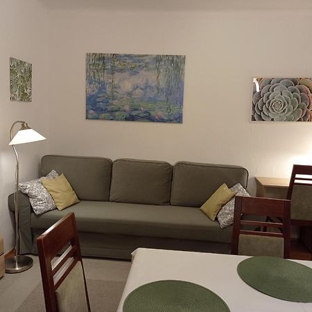 Zsuzsa Apartman Budapest Exterior photo